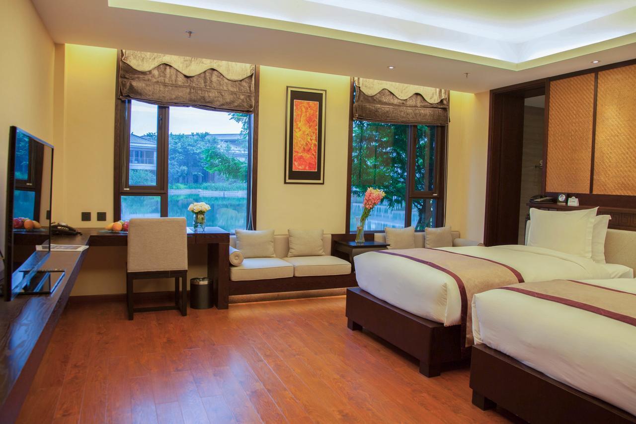 Cloud Luo Ping Hotel Luoping Exterior photo